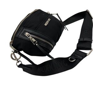 Steve Madden Belt Bag Black Nylon Travel Funny Packs